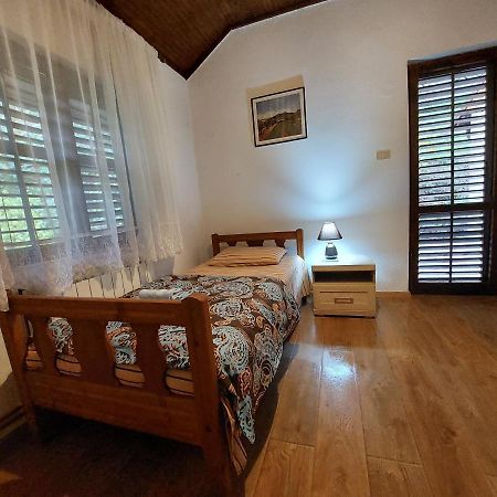 Holiday Home Milanovic Cetinje Eksteriør billede