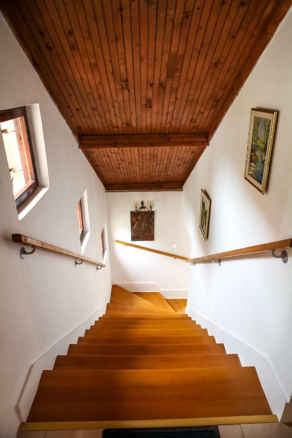 Holiday Home Milanovic Cetinje Eksteriør billede