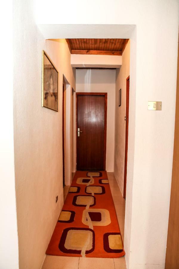 Holiday Home Milanovic Cetinje Eksteriør billede